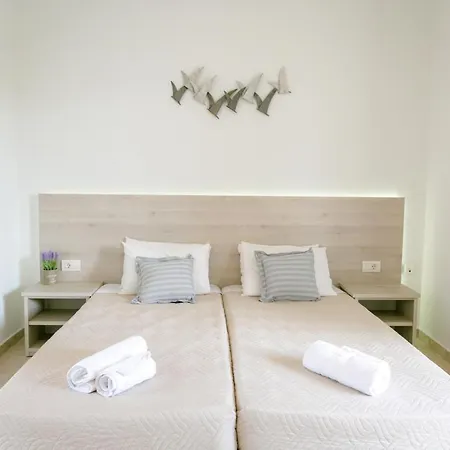 Tropical Apartment